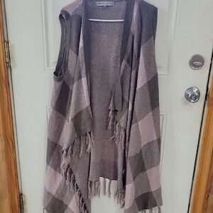 A Plaid Kimono Sweater Like Material